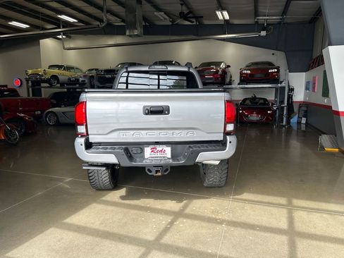 Used 2019 Toyota Tacoma TRD Sport image 52