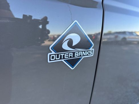 New 2025 Ford Bronco Outer Banks image 24