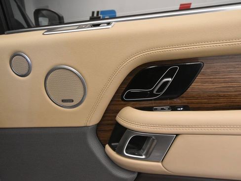 Used 2018 Land Rover Range Rover Long Wheelbase Supercharged image 19