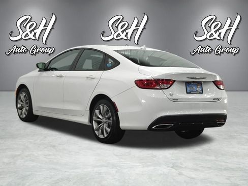 Used 2015 Chrysler 200 S w/ Navigation & Sound Group I AWD/4WD image 17