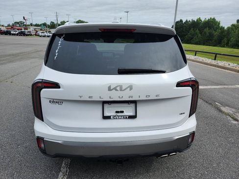 Used 2025 Kia Telluride EX w/ EX Captain's Chair Package AWD/4WD image 5