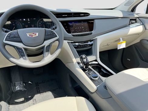 New 2026 Cadillac XT5 Premium Luxury w/ Driver Assist Package AWD/4WD image 30