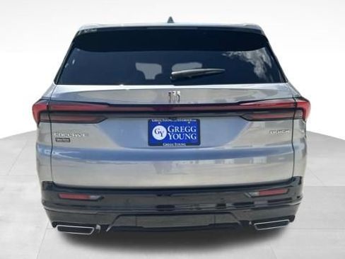 Used 2025 Buick Enclave Sport Touring FWD image 5