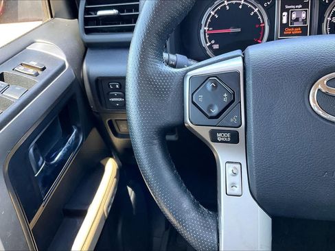 Used 2024 Toyota 4Runner Limited AWD/4WD image 24