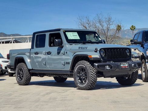 New 2026 Jeep Gladiator Willys image 25