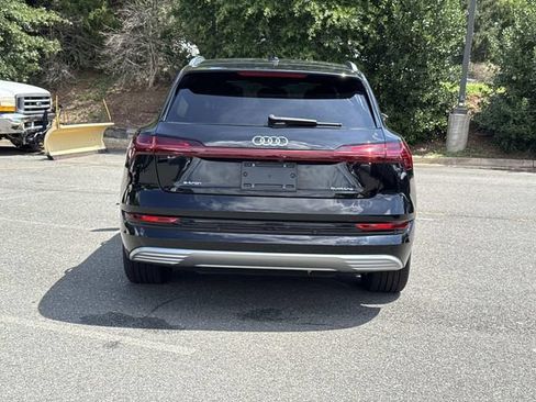 Used 2022 Audi e-tron Premium AWD/4WD image 3