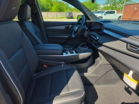 New 2026 Buick Enclave Sport Touring FWD image 10
