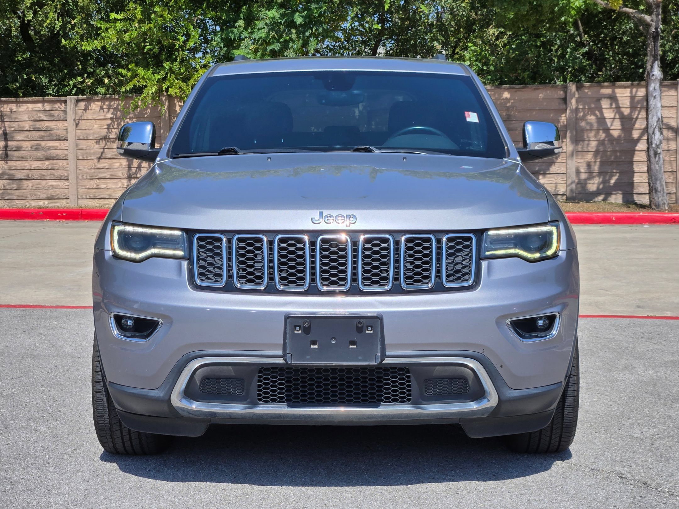 Used 2018 Jeep Grand Cherokee Limited w/ Luxury Group II RWD image 8