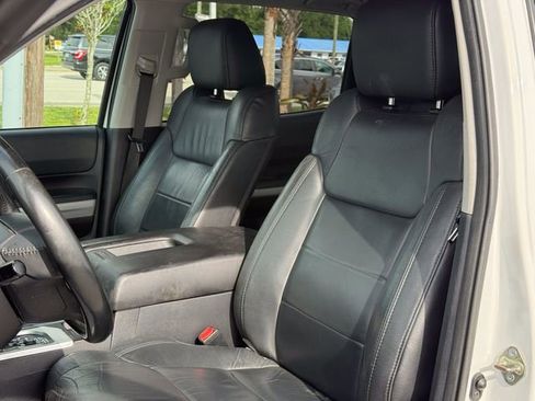 Used 2020 Toyota Tundra SR5 w/ SR5 Leather Package RWD image 15