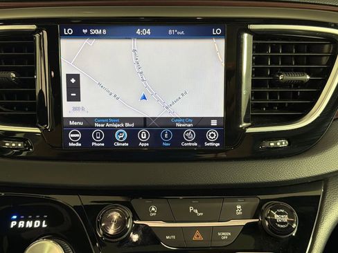 Used 2019 Chrysler Pacifica Touring-L FWD image 3