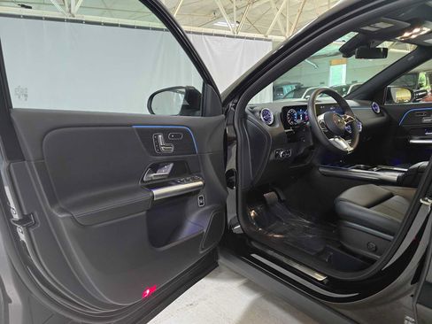 Certified 2025 Mercedes-Benz GLA 250 4MATIC image 19