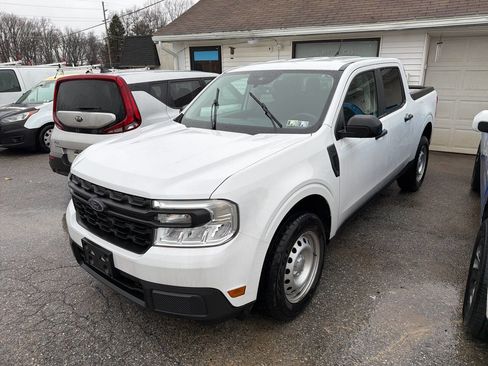 Used 2024 Ford Maverick XL image 3