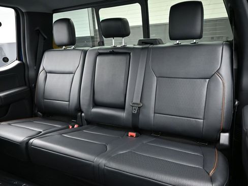 New 2026 Ford F350 Lariat w/ Black Appearance Package image 31