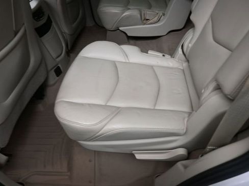 Used 2019 Cadillac Escalade Luxury image 23