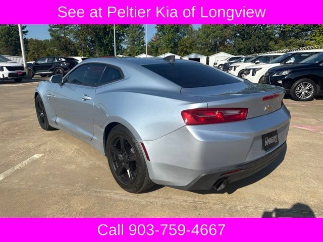 Used 2017 Chevrolet Camaro LT RWD image 3