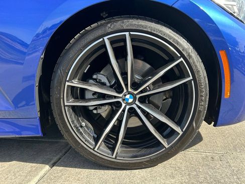 Used 2019 BMW 330i xDrive Sedan w/ M Sport Package AWD/4WD image 34