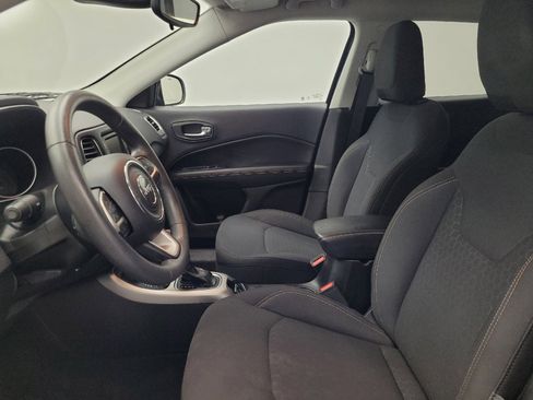 Used 2018 Jeep Compass Sport AWD/4WD image 17