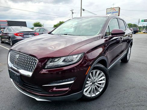 Used 2019 Lincoln MKC Premiere image 2