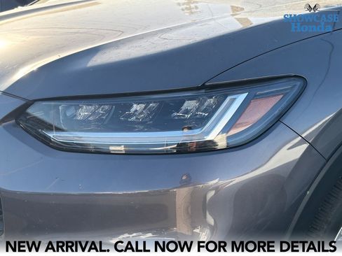 Used 2025 Honda HR-V LX image 8