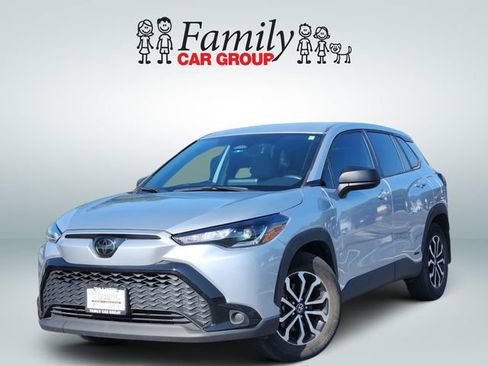 Used 2024 Toyota Corolla Cross AWD Hybrid image 1