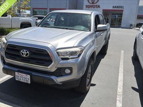 Certified 2017 Toyota Tacoma SR5 w/ Tow Package RWD image 1