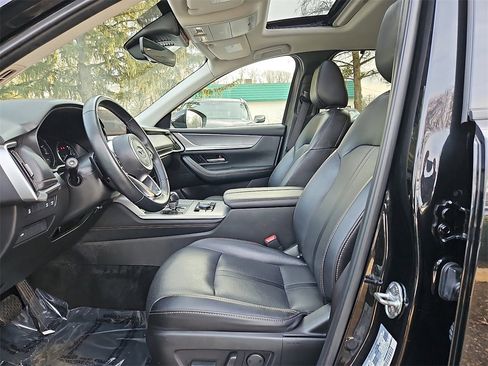 Used 2024 MAZDA CX-90 3.3 Turbo w/ Preferred Plus image 16