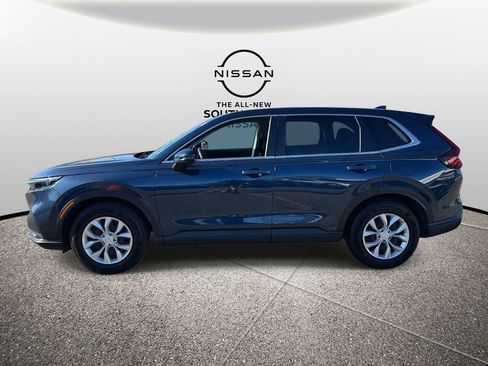 Used 2025 Honda CR-V LX image 7