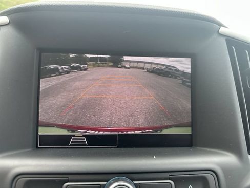 Certified 2023 GMC Terrain SLE w/ Driver Convenience Package AWD/4WD image 25