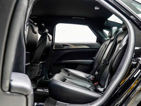 Used 2017 Lincoln MKZ Premiere image 33