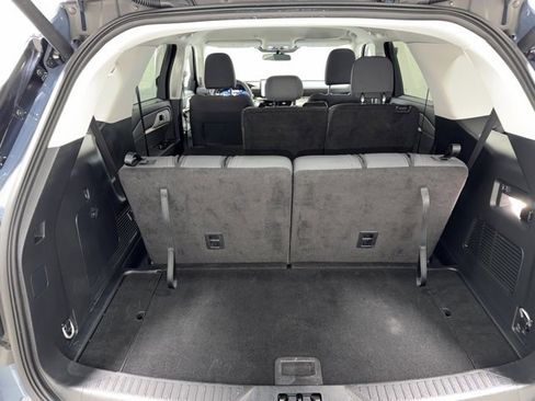 Used 2025 Ford Explorer Active image 36