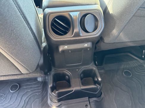 Certified 2024 Jeep Wrangler Sport S image 21