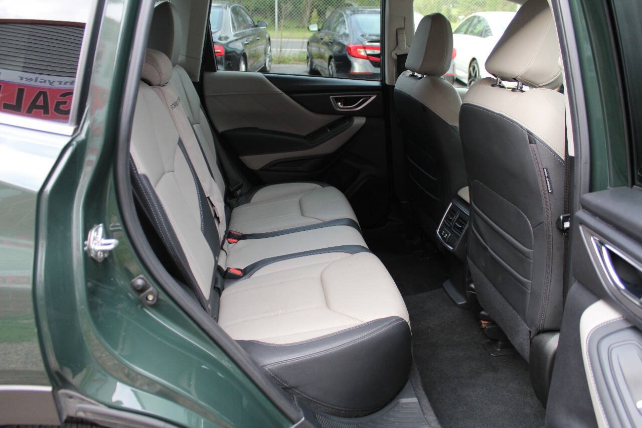 Used 2023 Subaru Forester Limited AWD/4WD image 16