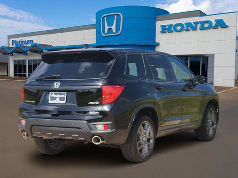 Used 2023 Honda Passport EX-L image 4
