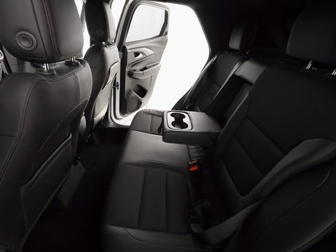 Used 2021 Chevrolet TrailBlazer RS w/ Technology Package image 13