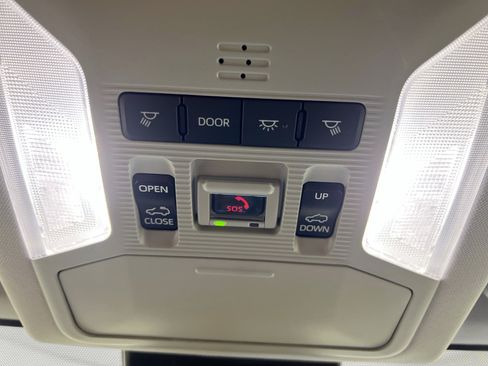 Used 2025 Toyota RAV4 XLE w/ Convenience Package FWD image 21