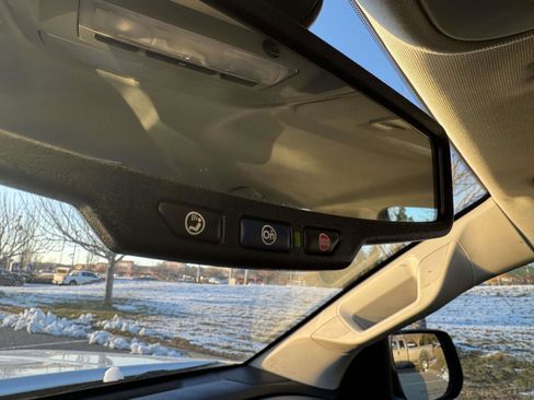 Used 2017 Chevrolet Colorado Z71 image 36