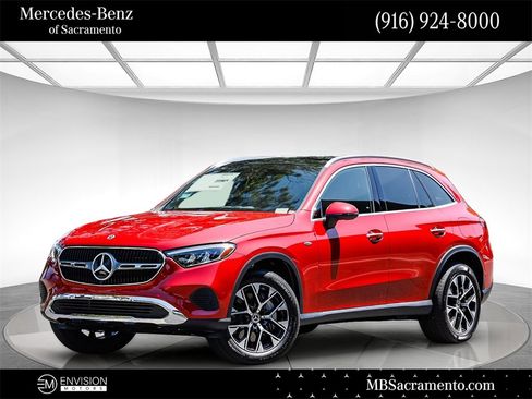New 2025 Mercedes-Benz GLC 350e 4MATIC image 1