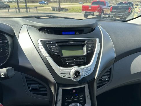Used 2011 Hyundai Elantra GLS FWD image 14