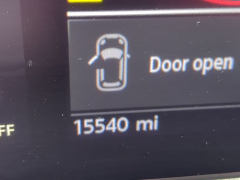 Used 2024 MINI Cooper 4-Door Hardtop image 14