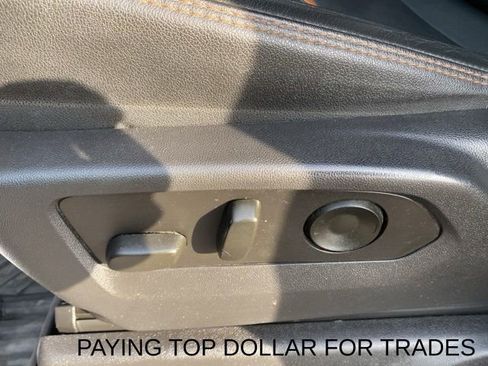 Used 2024 GMC Sierra 2500 AT4 w/ AT4 Preferred Package image 12