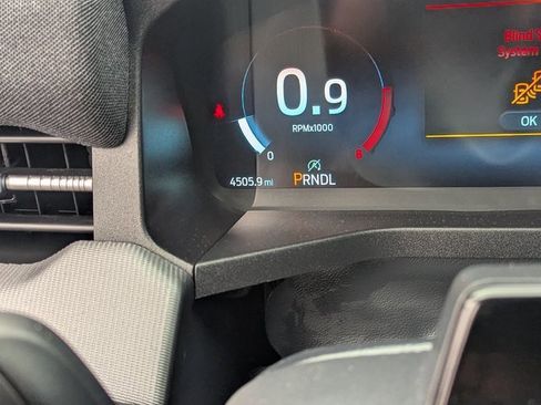 Used 2025 Ford Explorer ST-Line w/ ST-Line Street Pack image 21