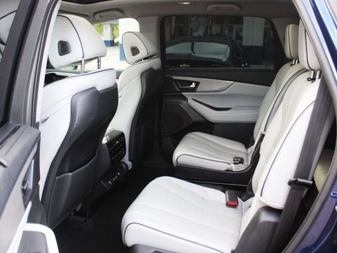 Used 2023 Acura MDX w/ Advance Package AWD/4WD image 16