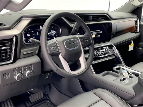 New 2026 GMC Sierra 2500 Denali w/ Denali Reserve Package image 4