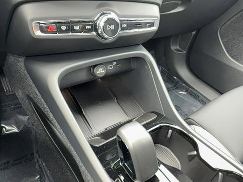 New 2026 Volvo EX40 Plus w/ Climate Package image 23