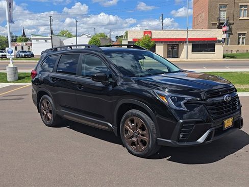 Certified 2025 Subaru Ascent Bronze Edition image 3