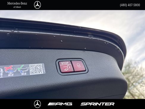 New 2026 Mercedes-Benz GLC 43 AMG 4MATIC image 9