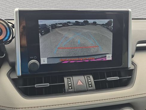 Used 2023 Toyota RAV4 XLE Premium AWD/4WD image 24