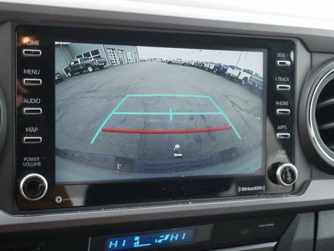 Used 2023 Toyota Tacoma TRD Sport image 3