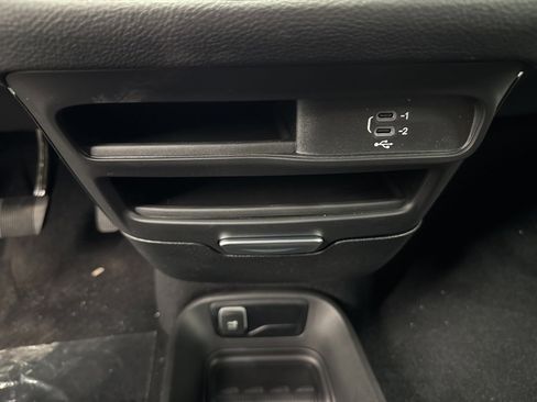 New 2026 Chrysler Pacifica Select image 25