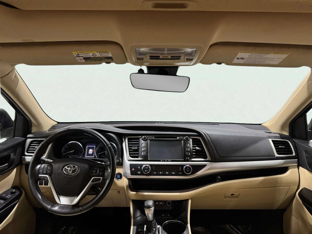 Used 2019 Toyota Highlander XLE AWD/4WD image 9